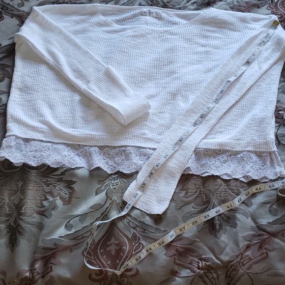 Hollister top - Picture 4 of 6